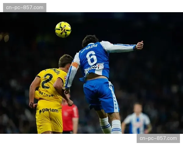 战术板：解读赫罗纳主帅米歇尔是如何破解瓦伦西亚的五后卫铁阵