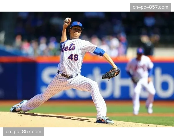 前赛扬奖得主德格罗姆因右肘不适进入伤病名单，归期未定